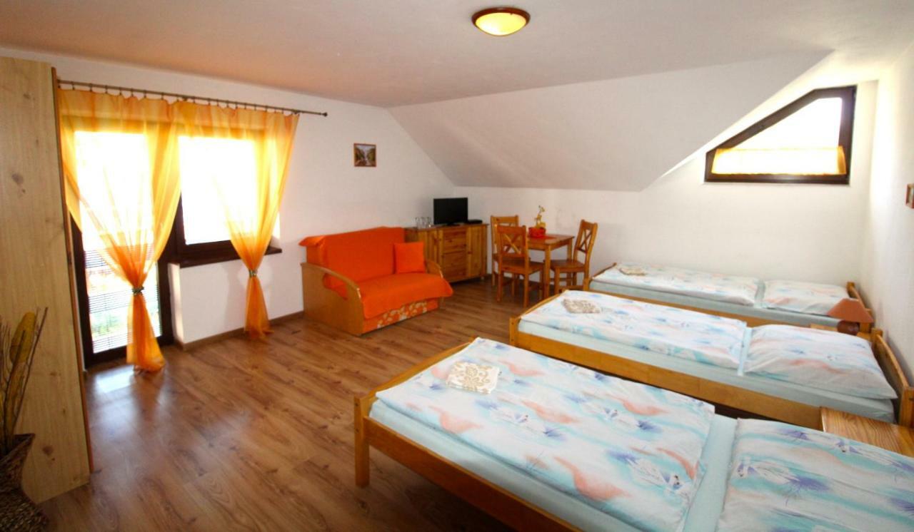 Penzion Saty Liptovske Sliace Buitenkant foto